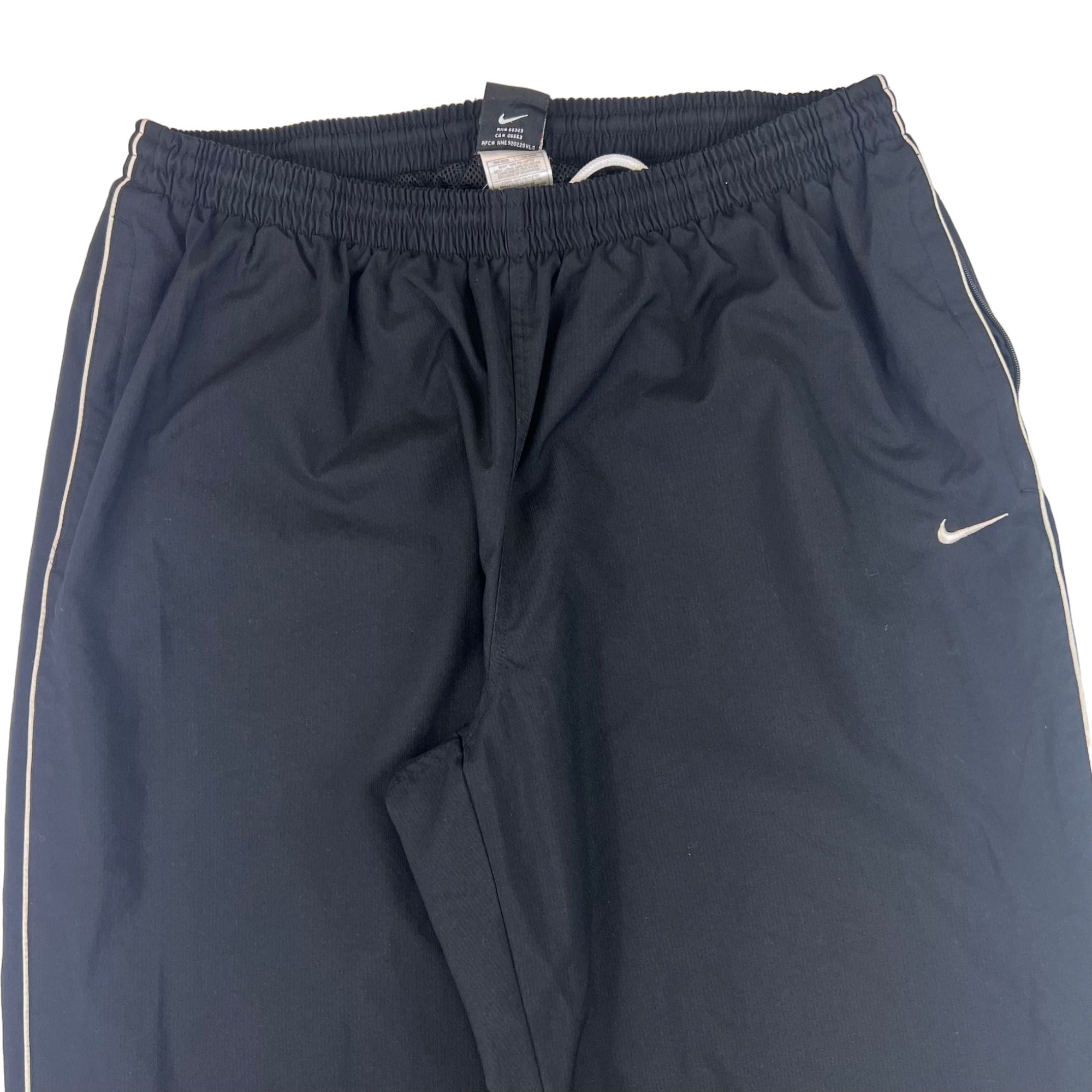 Nike short track pants hotsell